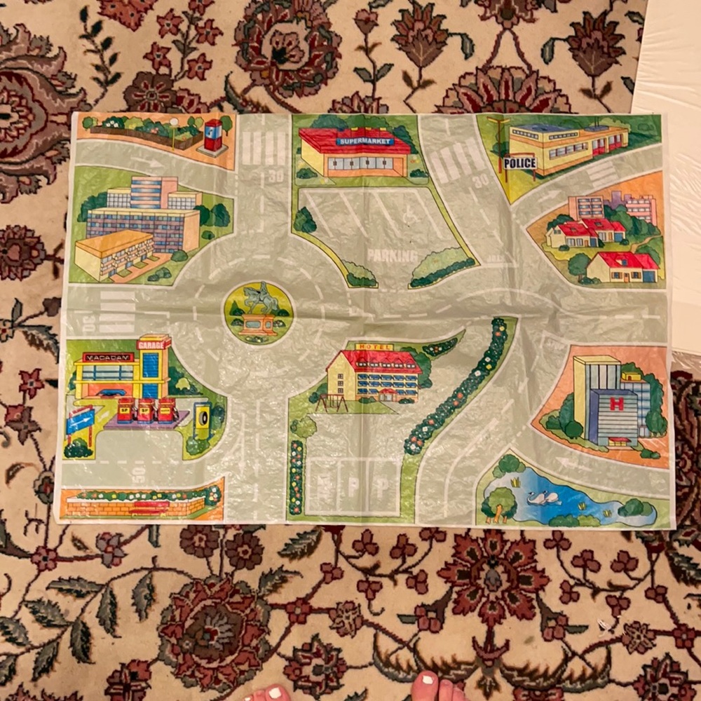 Play mat for cars